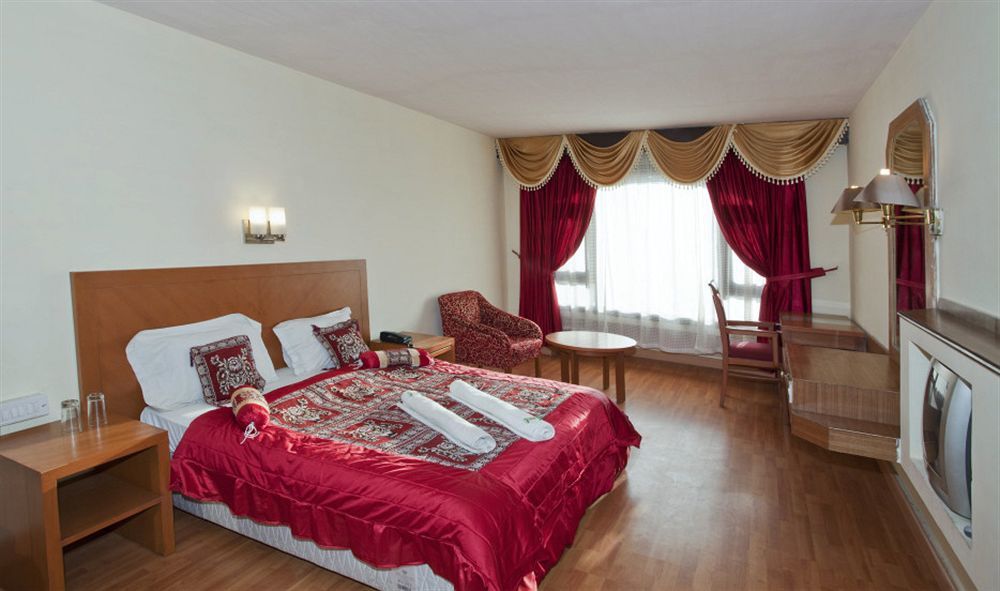 Fabhotel Khems Shoram Palace Road Utakamand Zewnętrze zdjęcie